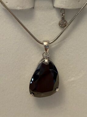 Sterling Silver Black Teardrop Pendant Necklace